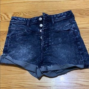 American Eagle “super stretch” high rise shorts
